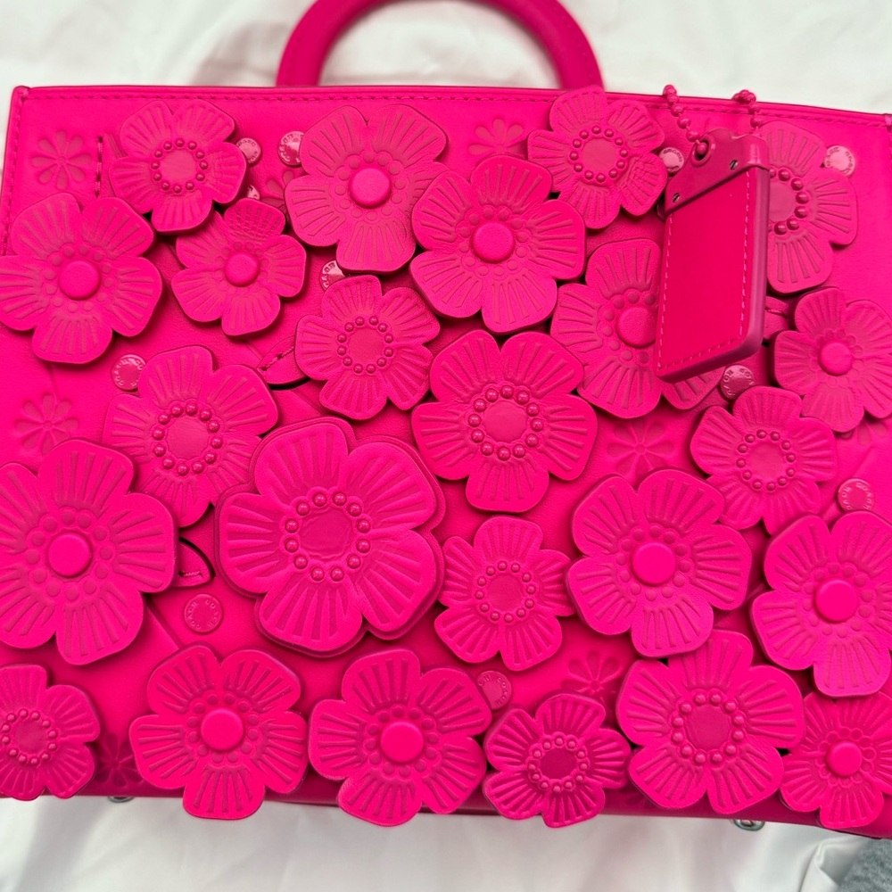 NEW Coach Rogue Tea Rose in Dragon Fruit- NWT - Picture 13 of 15